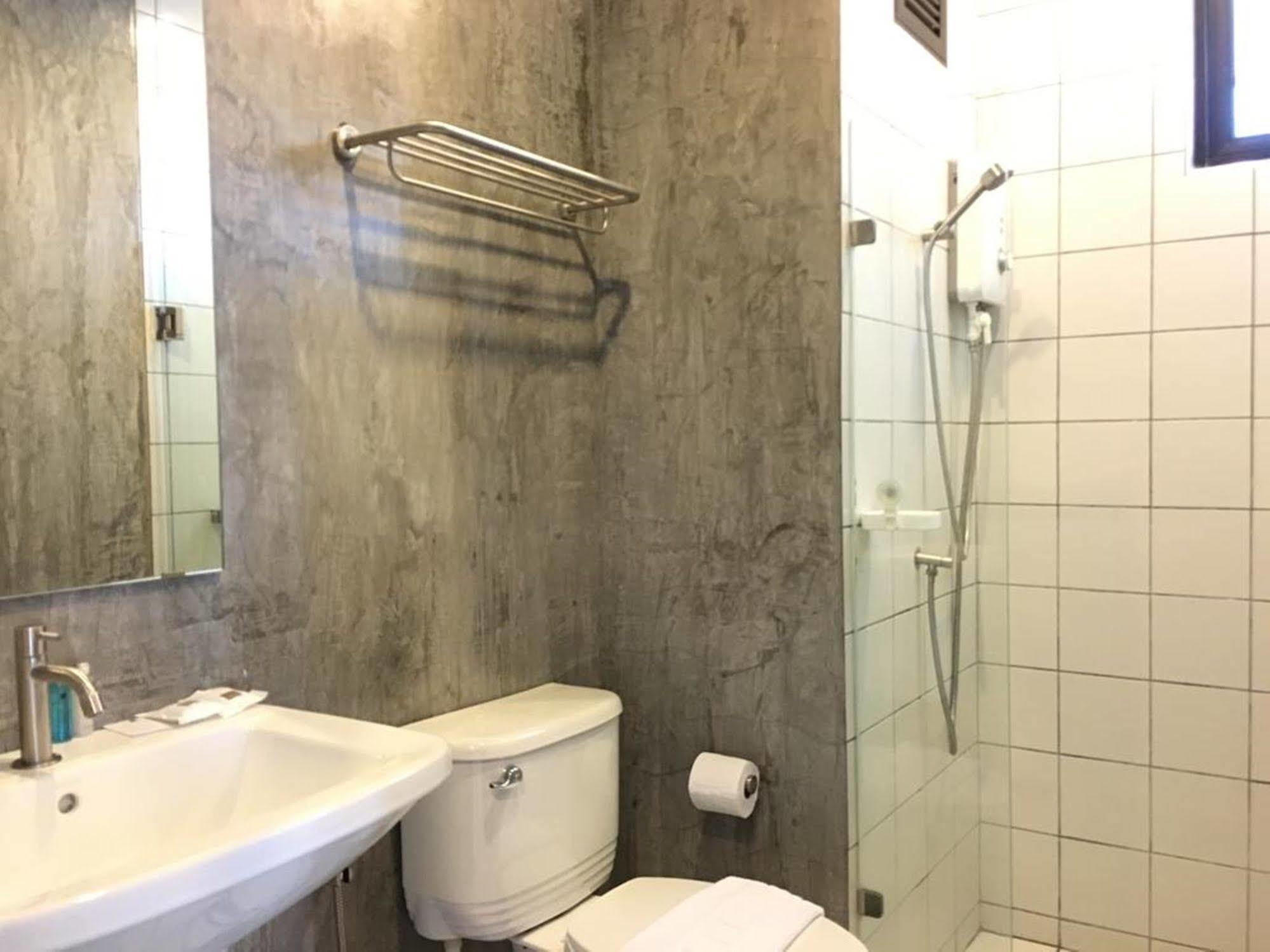 Little Pp Hometel Surat Thani Ngoại thất bức ảnh